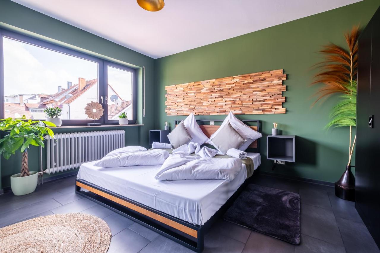 Studio Fayence - Emma, Netflix, Wifi, Workspace คาร์ลสรูเฮอ ภายนอก รูปภาพ