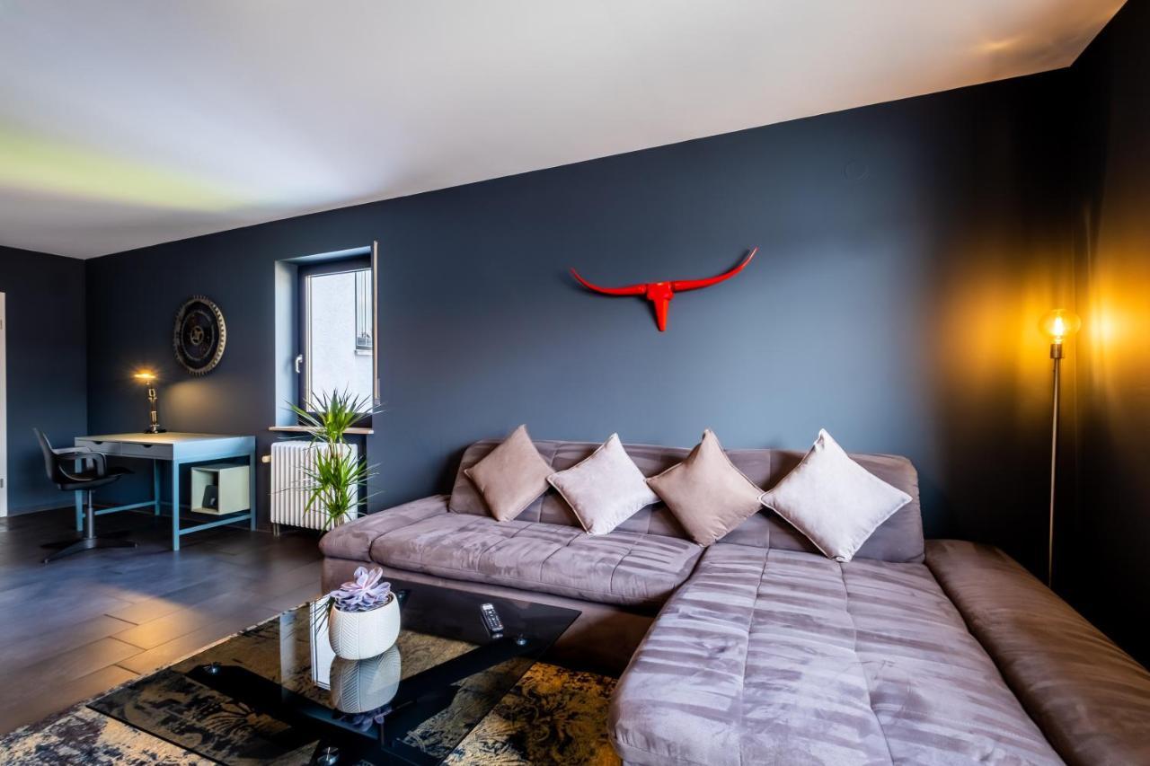 Studio Fayence - Emma, Netflix, Wifi, Workspace คาร์ลสรูเฮอ ภายนอก รูปภาพ