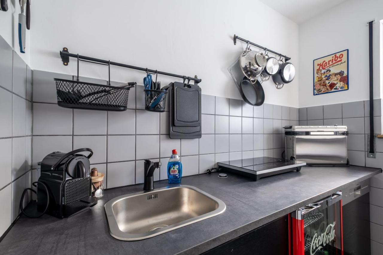 Studio Fayence - Emma, Netflix, Wifi, Workspace คาร์ลสรูเฮอ ภายนอก รูปภาพ