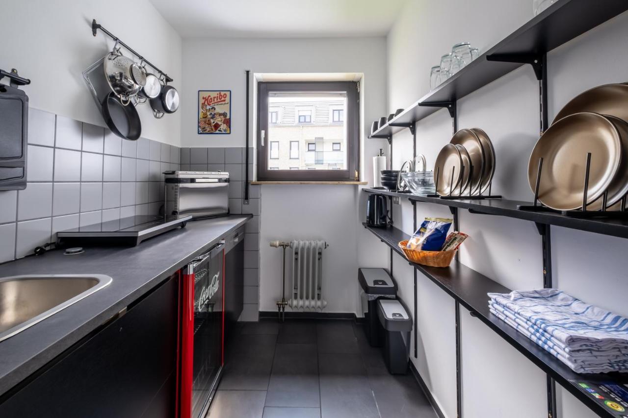 Studio Fayence - Emma, Netflix, Wifi, Workspace คาร์ลสรูเฮอ ภายนอก รูปภาพ